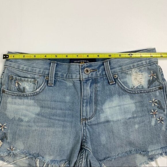 𝅺Lucky Brand The Cut Off  Denim Shorts - Picture 7 of 11